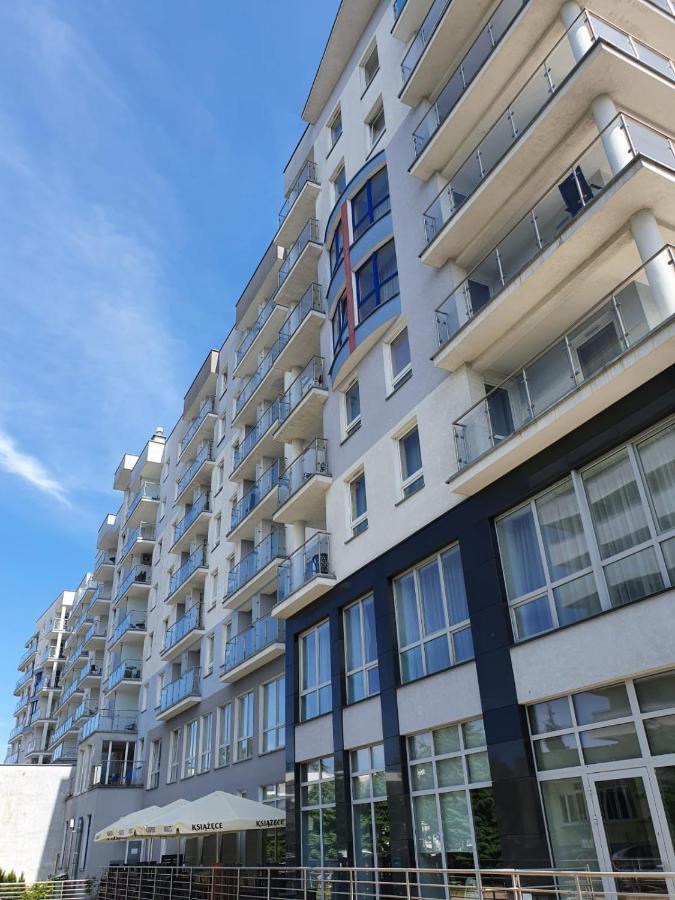 Apartament Prywatny Salon Z Aneksem Kuchennym I Sypialnia W Hotelu Diva Колобжег Екстериор снимка