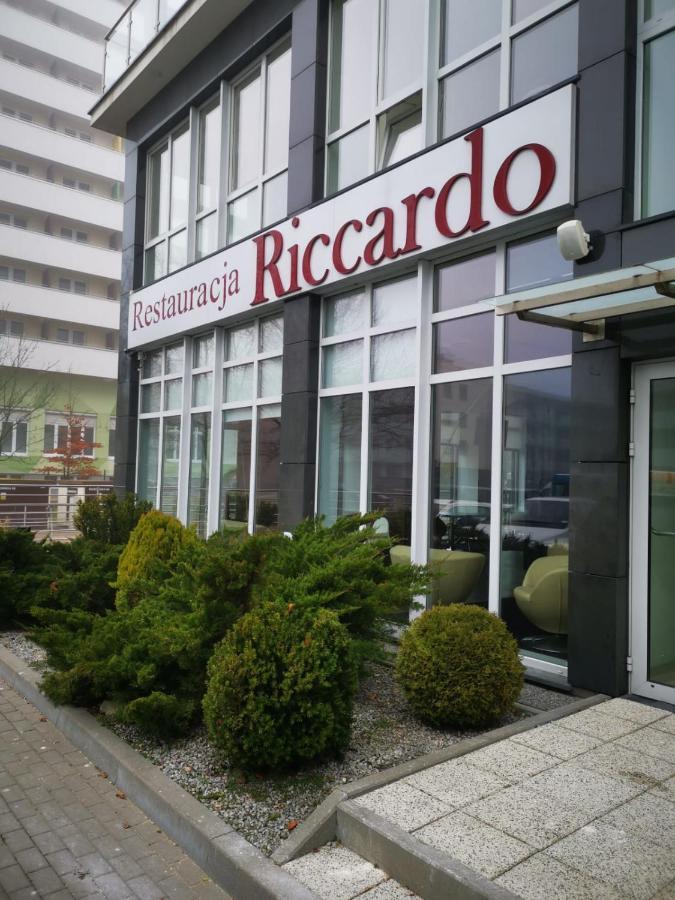 Apartament Prywatny Salon Z Aneksem Kuchennym I Sypialnia W Hotelu Diva Колобжег Екстериор снимка