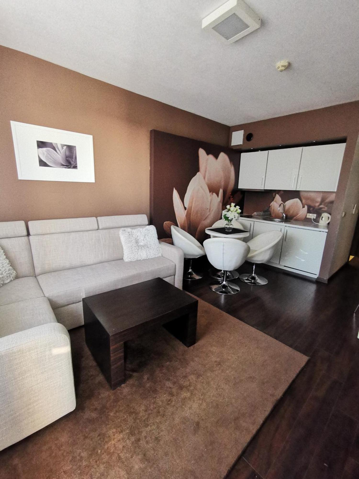 Apartament Prywatny Salon Z Aneksem Kuchennym I Sypialnia W Hotelu Diva Колобжег Стая снимка